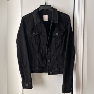 Women’s Cropped Black Jean Jacket